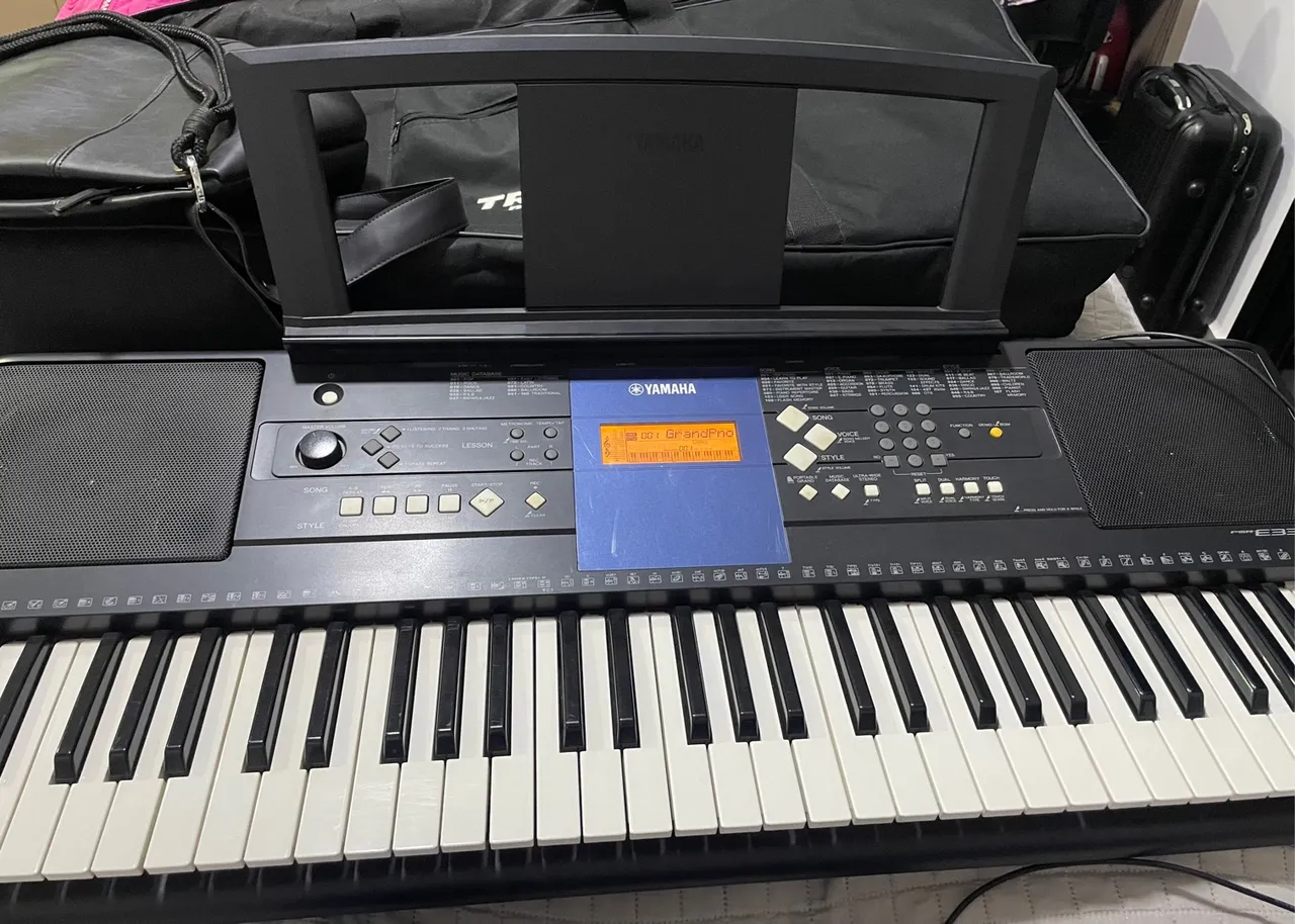 Teclado Yamaha PSR-E333