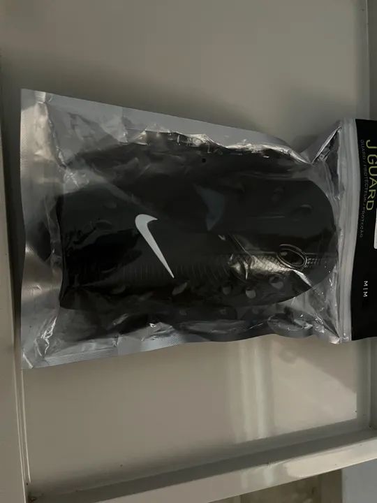 Caneleira Nike J Guard - Futebol - Foto 2