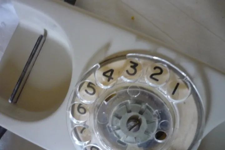Telefone Tijolinho Bege No Estado Com Detalhes Leia Descrição - Foto 4