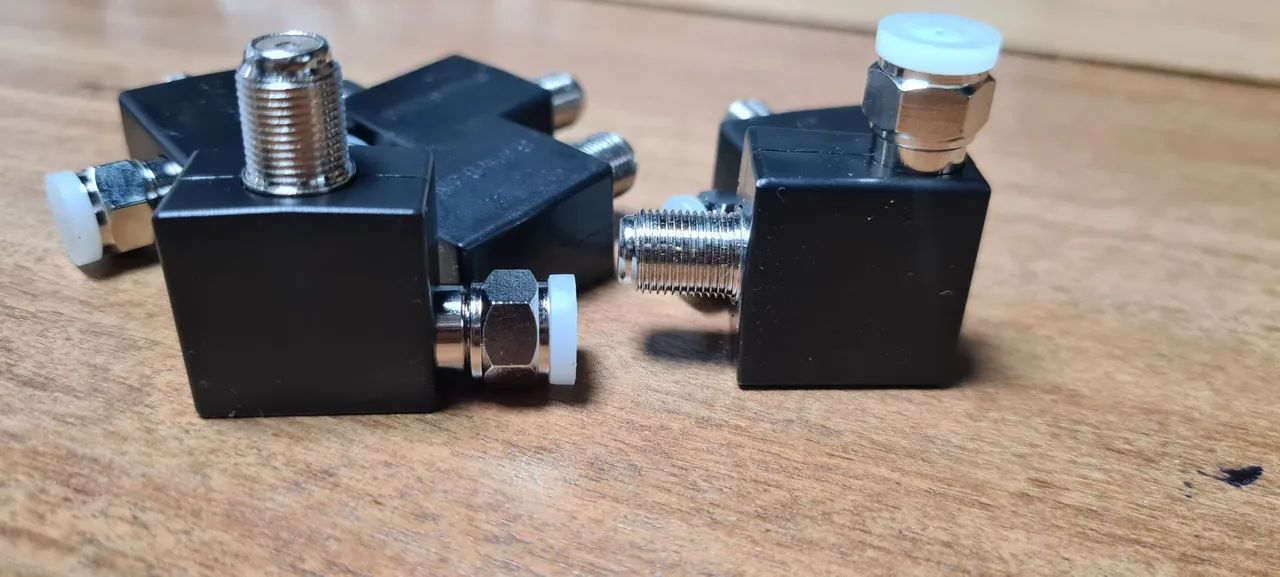 adaptadores de antena coaxial de 90 graus, especificamente para TVs da marca Samsung. - Foto 2