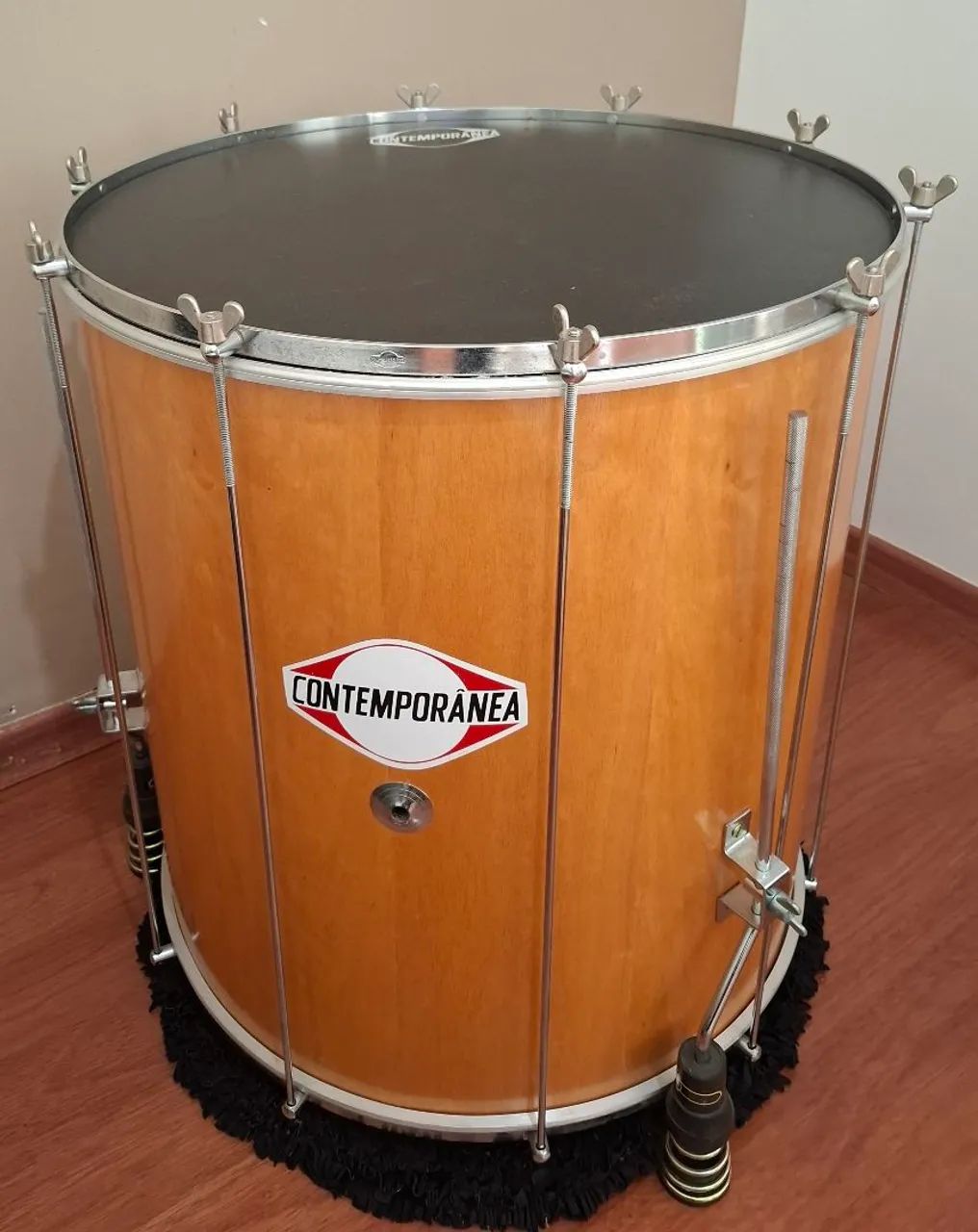 Surdo de 22 polegadas Contemporânea
