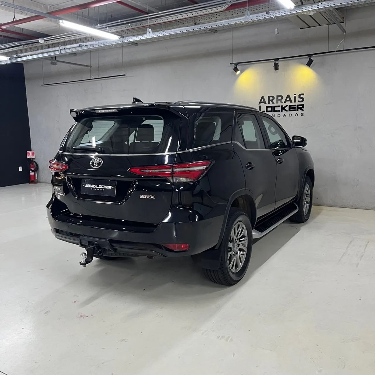 TOYOTA/HILUX SW4 SRX 2022/2022(SEMINOVO NÃO BLINDADO)  - Foto 4