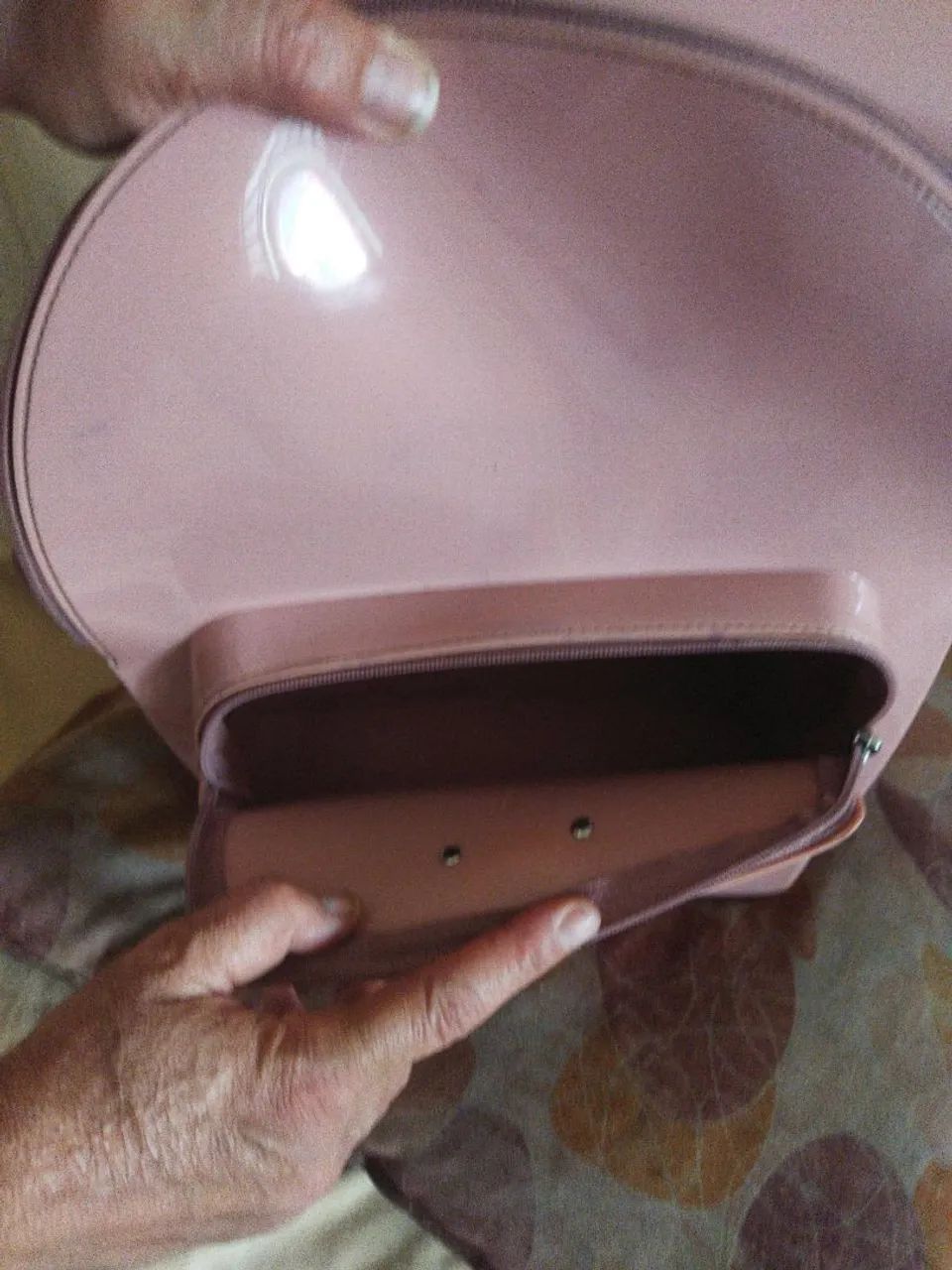Vendo mochila bolsa da Peti jolie no setor Coimbra águas lindas  - Foto 4