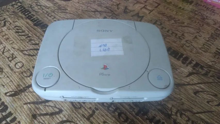 Video Game Playstation 1 slin