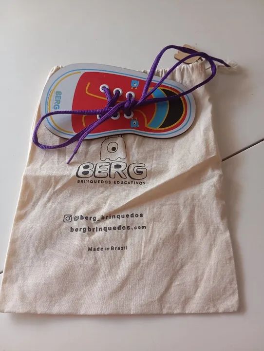 Brinquedo educativo de amarrar cadarço - BERG - Foto 3