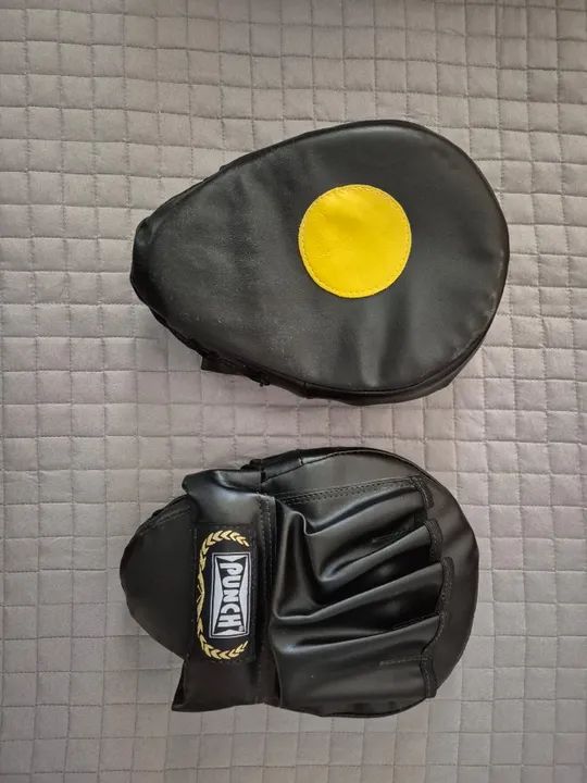 APARADOR DE SOCO PUNCH - LUVA DE FOCO