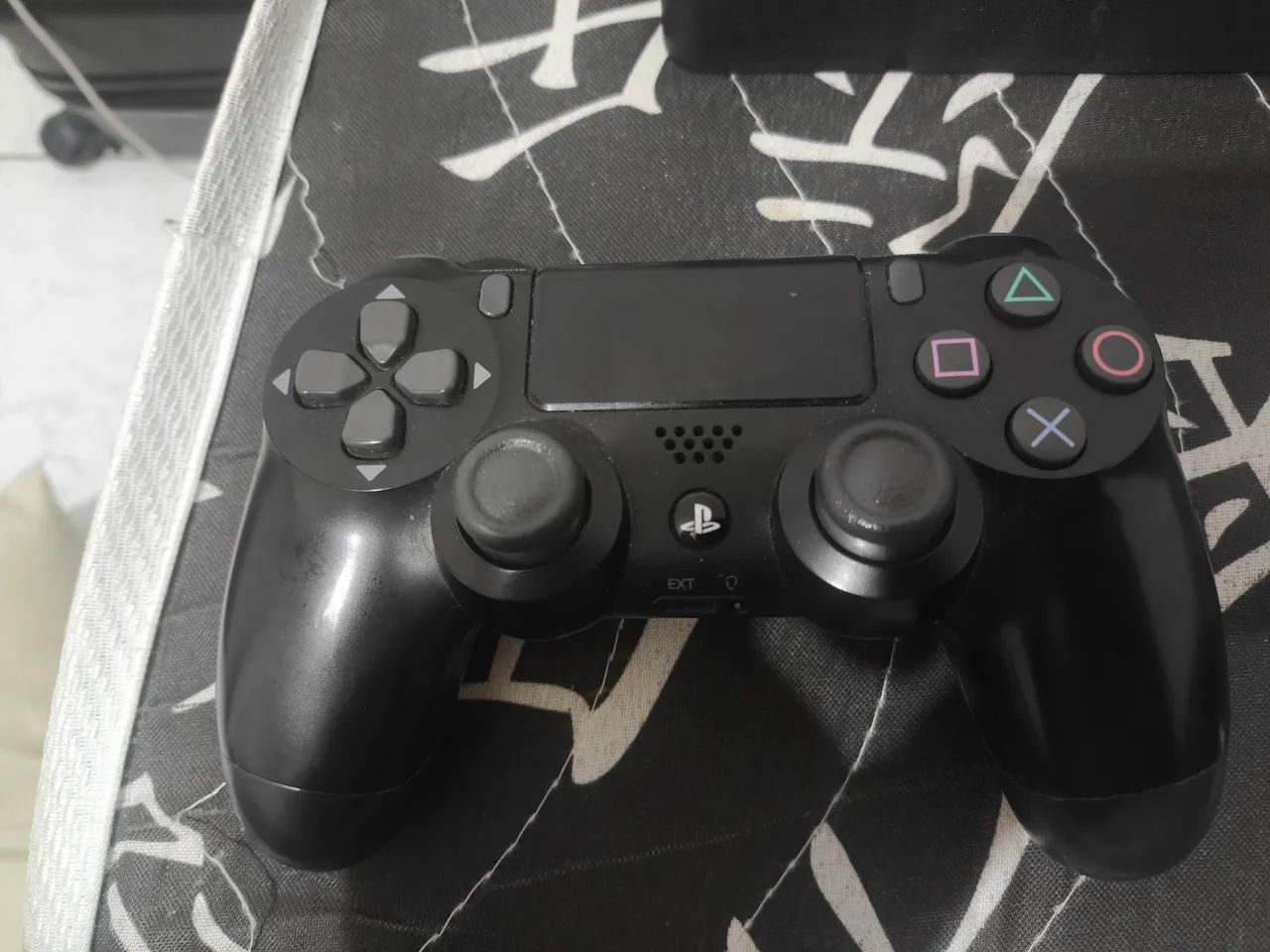 PS4 1tb com jogos e controle  - Foto 2