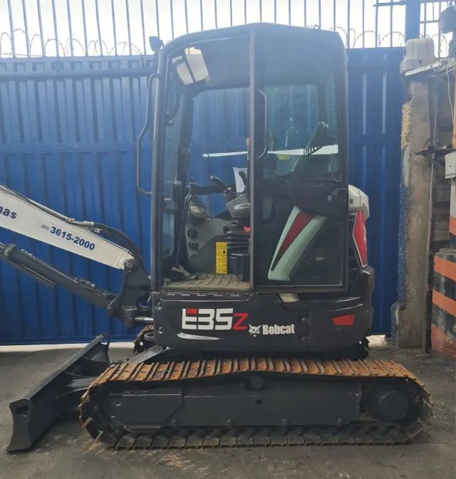Miniescavadeira Bobcat E35z 2022 1026,3hs Fechada+ar+est Aço - Foto 2