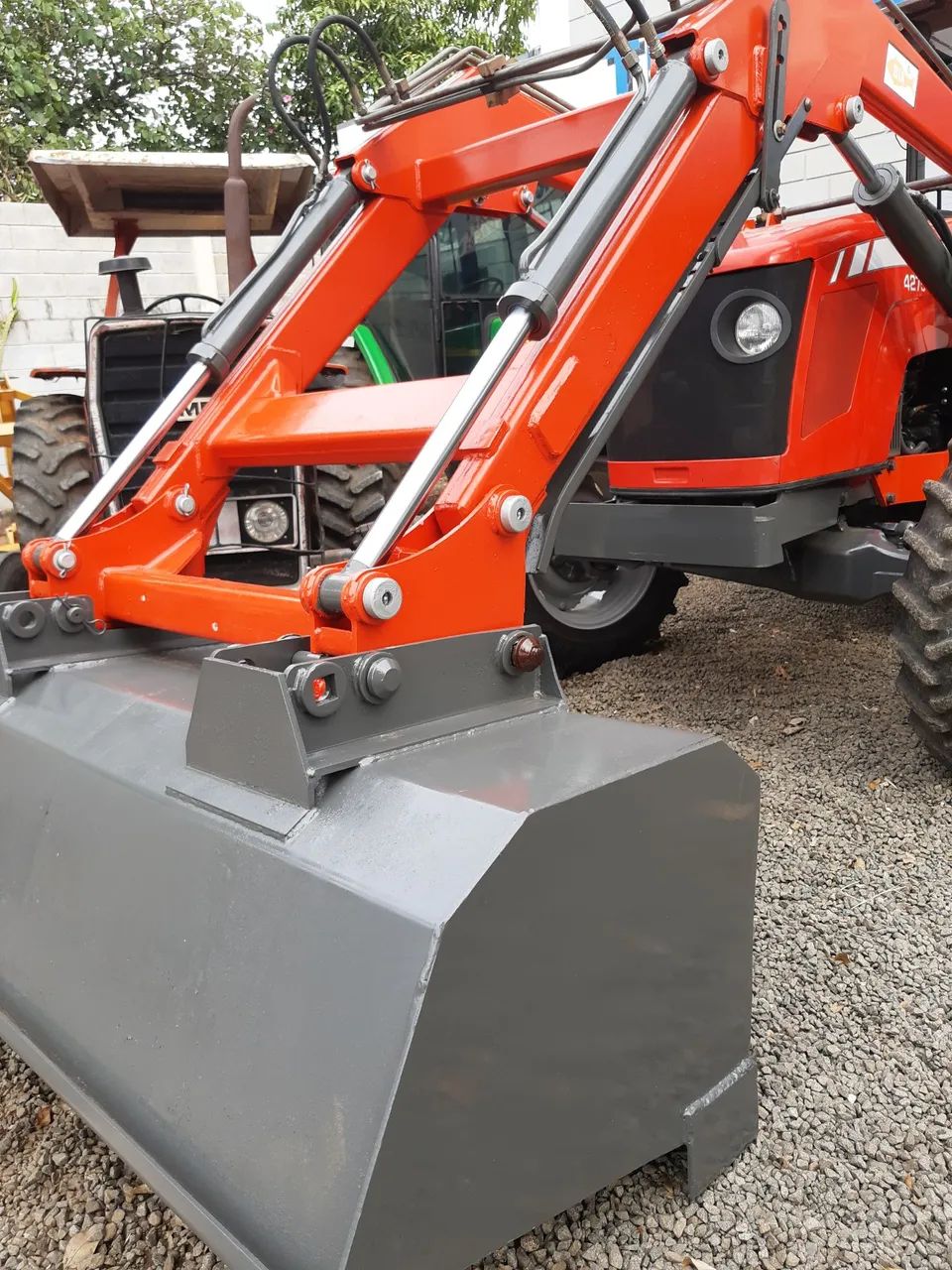 Trator Massey Ferguson com Concha - Foto 3