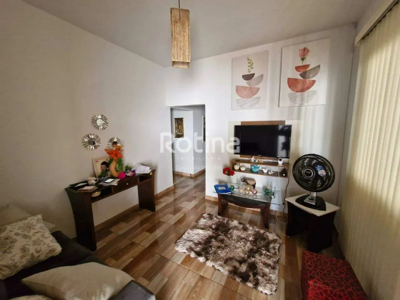 Casa para alugar, 3 quartos, Jardim Patrícia - Uberlândia/MG - Rotina Imobiliária