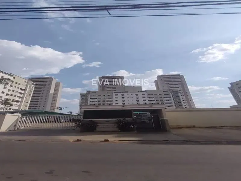 Apartamento com 2 quartos e 2 vagas de garagem