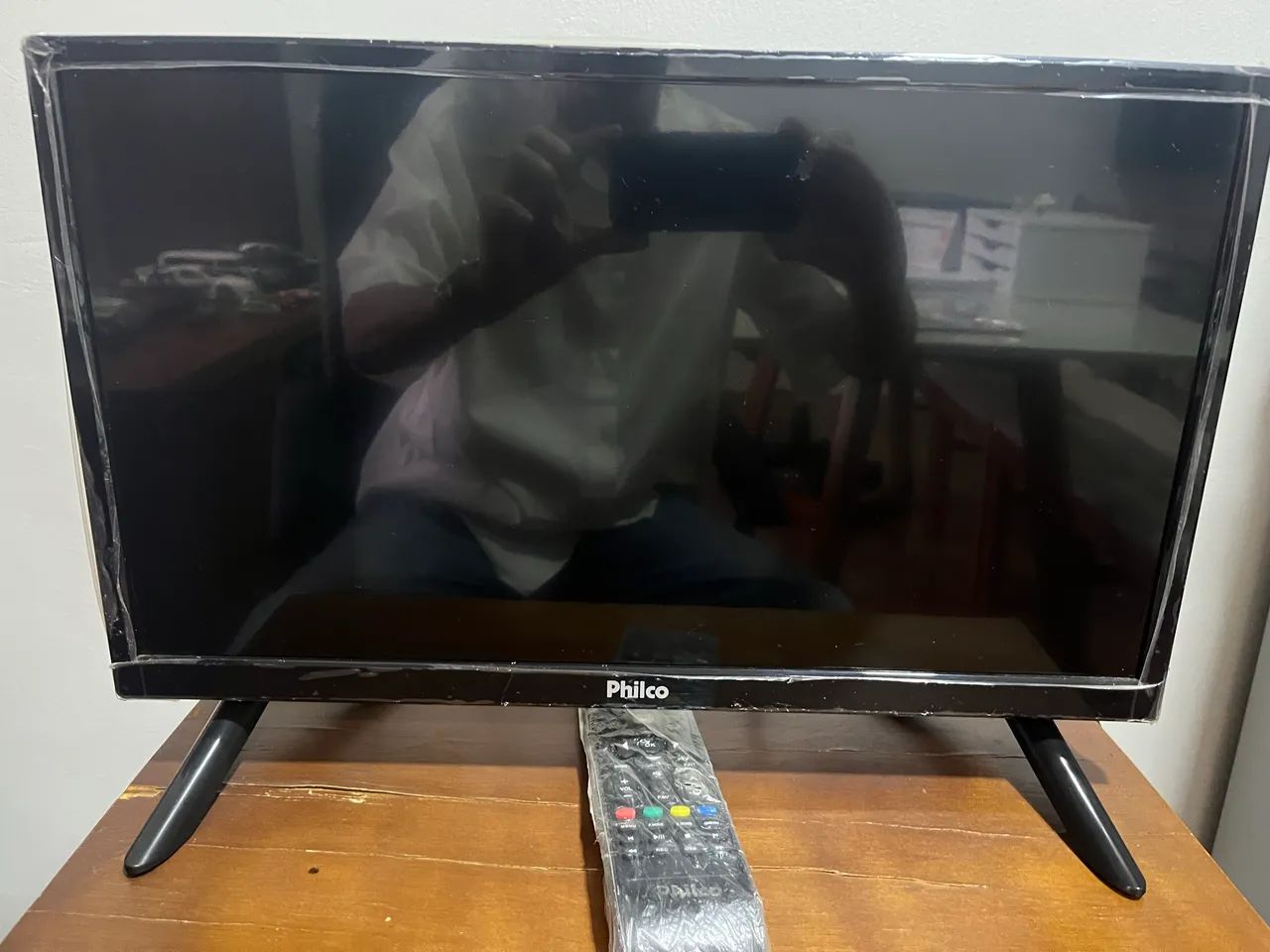 2 TVs Led 20 e 22 Pol. Novíssimas!