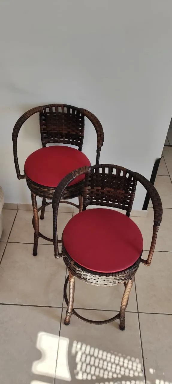 Conjunto de mesa e 4 cadeiras em Fibra Sintética - Foto 4