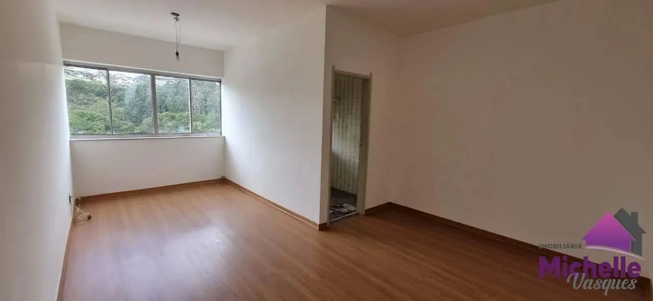 Apartamento para Locação em Teresópolis, VARZEA, 1 dormitório, 1 banheiro, 1 vaga