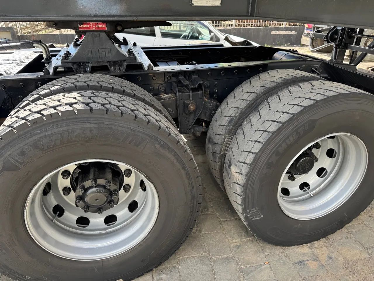 Caminhão Ford Cargo 2842 -basculante 45 cub - Foto 5