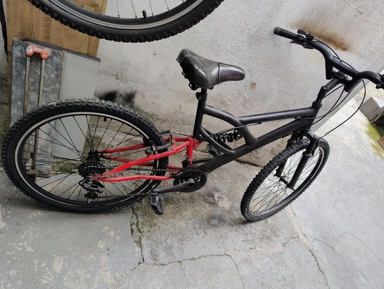 Bicicleta Mountain Bike