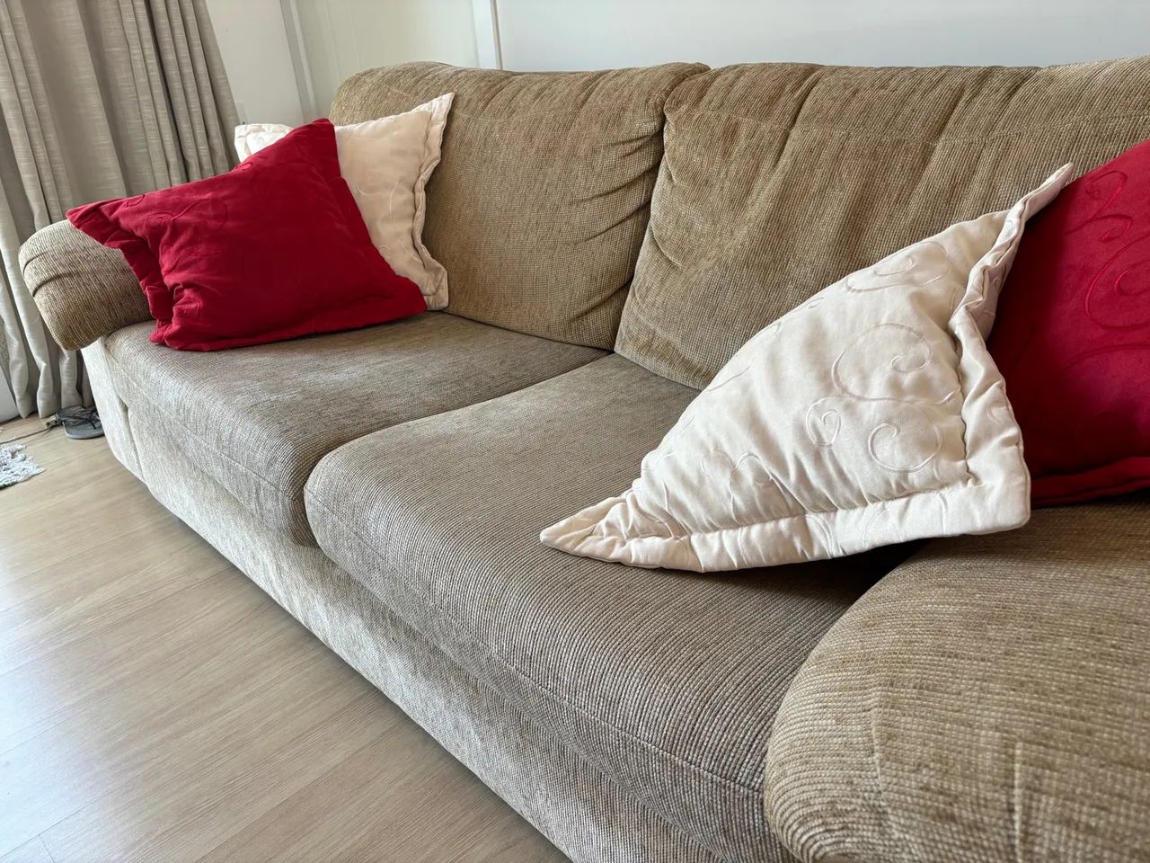 Sofá de 3 lugares em ótimo estado - Foto 2