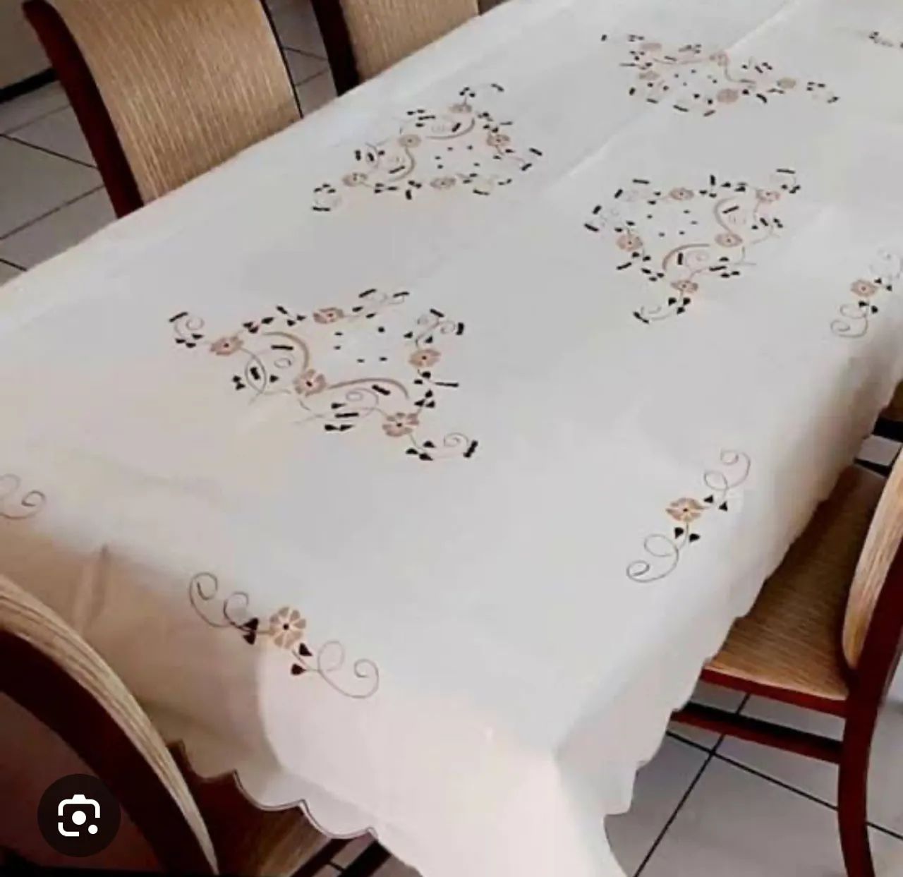 Toalha de mesa bordada - Foto 4