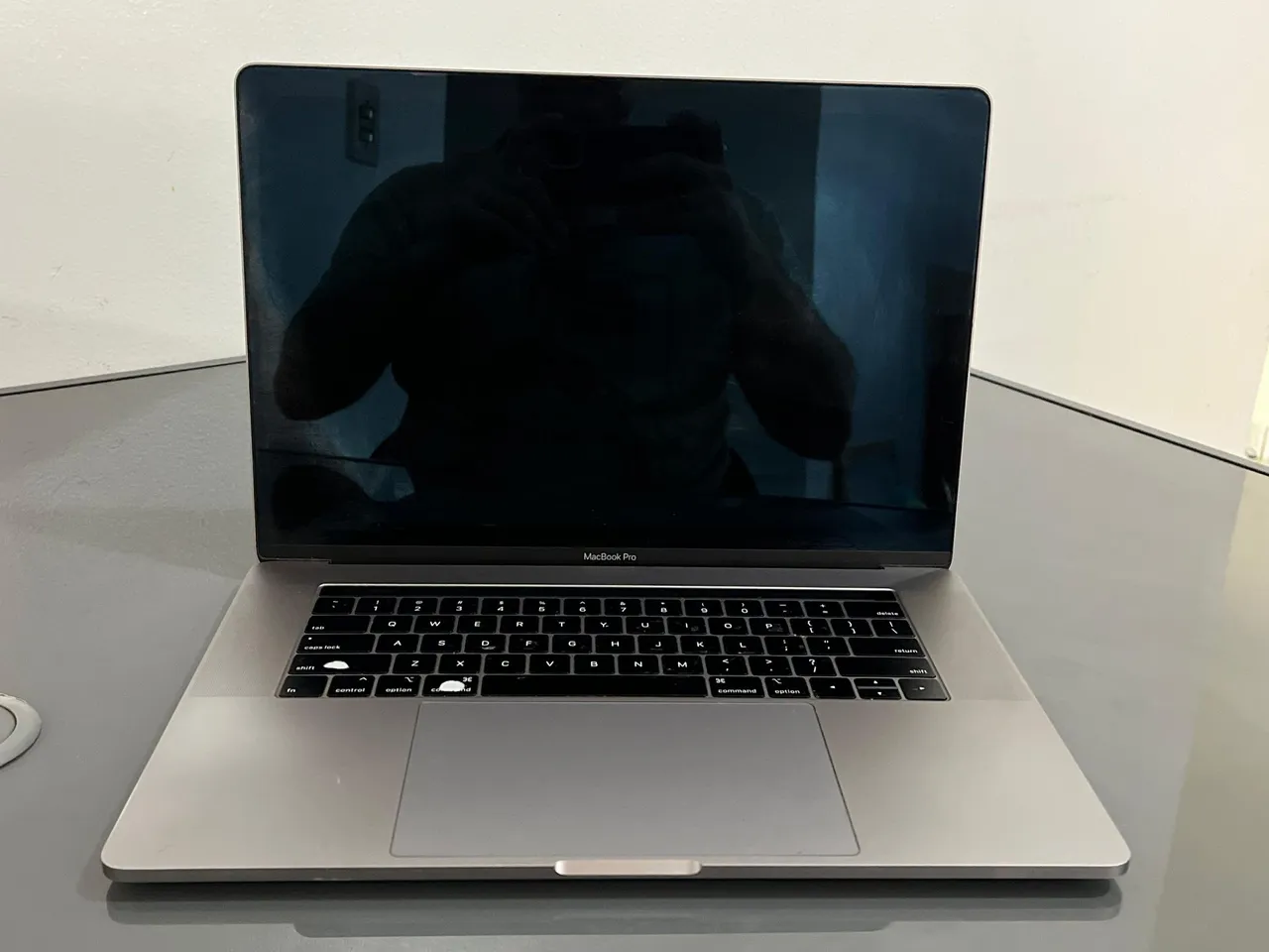 【Rinto】Macbook pro 2018 15インチ16GB Rinto】Macbook pro 2018 15インチ16GB 2018 Apple MacBook Pro with