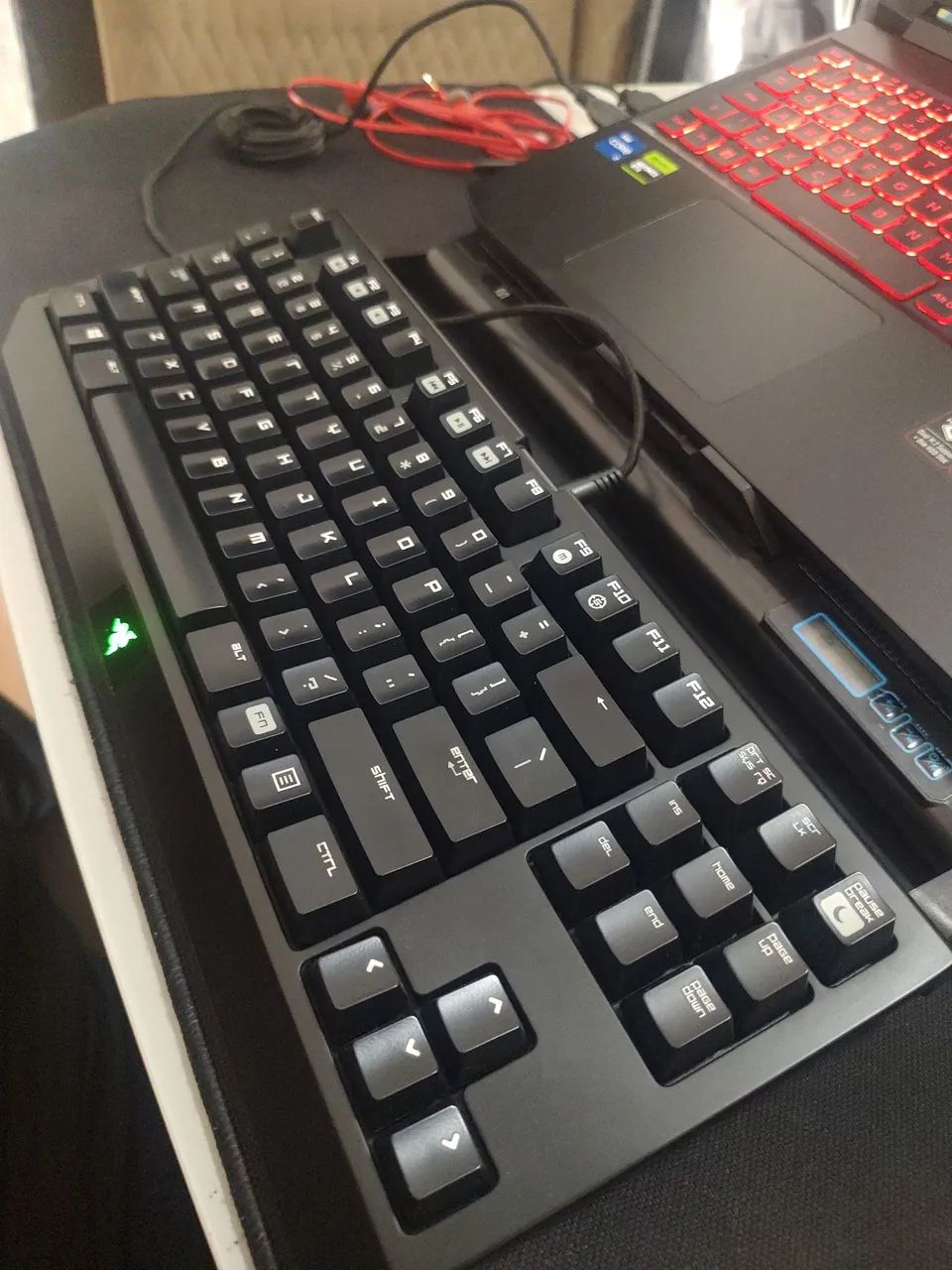 Razer Blackwidow Tournament + Case Razer - Foto 2