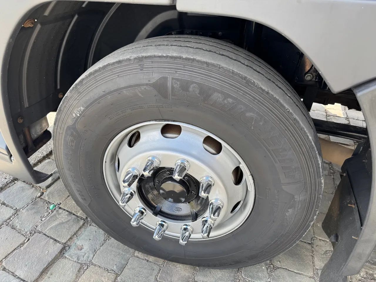 Caminhão Ford Cargo 2842 -basculante 45 cub - Foto 3