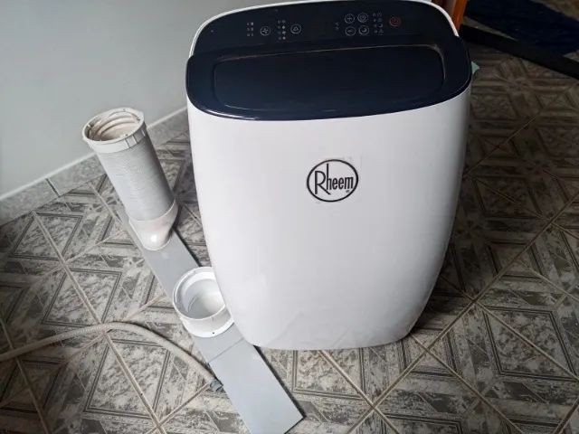  Ar-Condicionado Portátil Rheem 11000BTUs Quente e Frio 220V