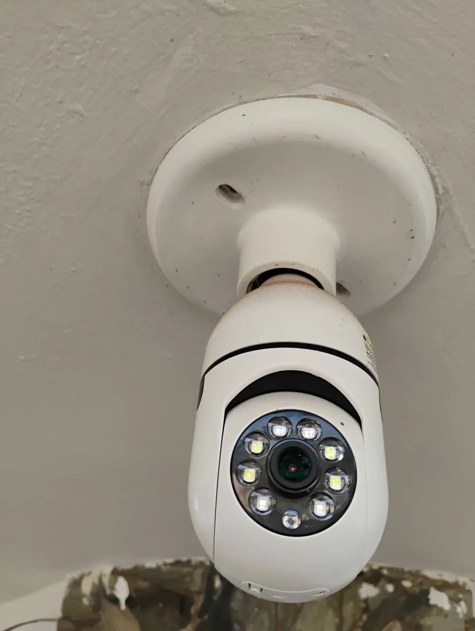 2 cameras , favor ler a descrição 