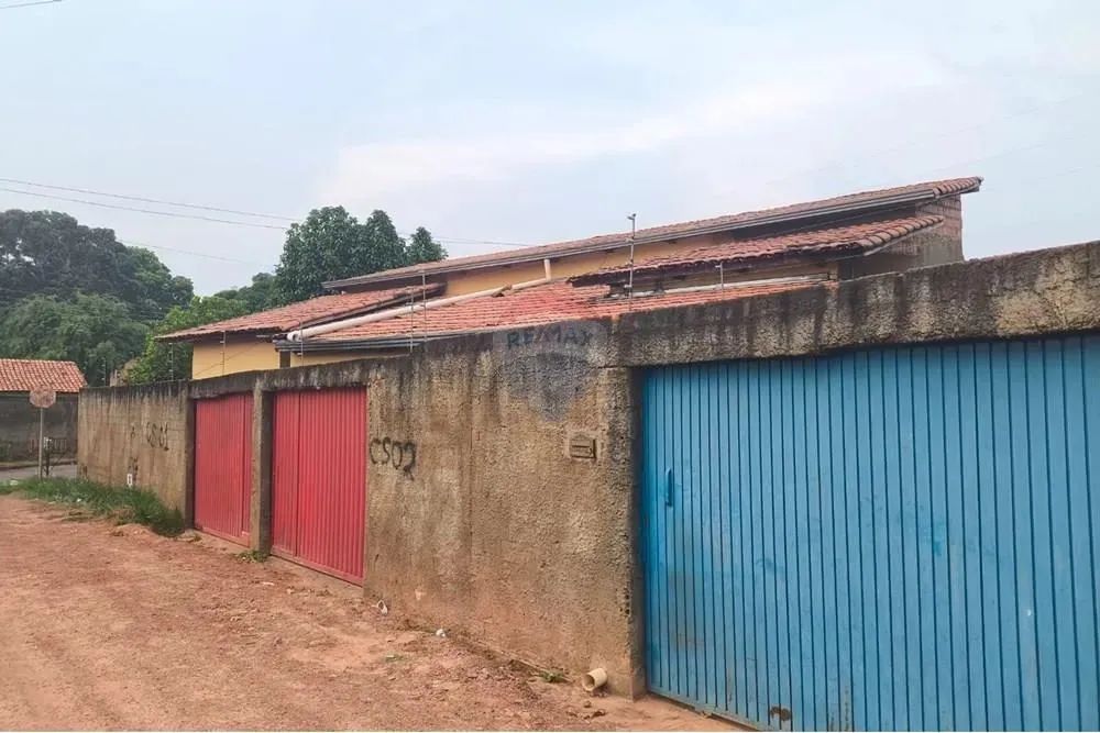 CASA COM 2 KITNETS A VENDA NO SETOR BRASIL - Foto 3