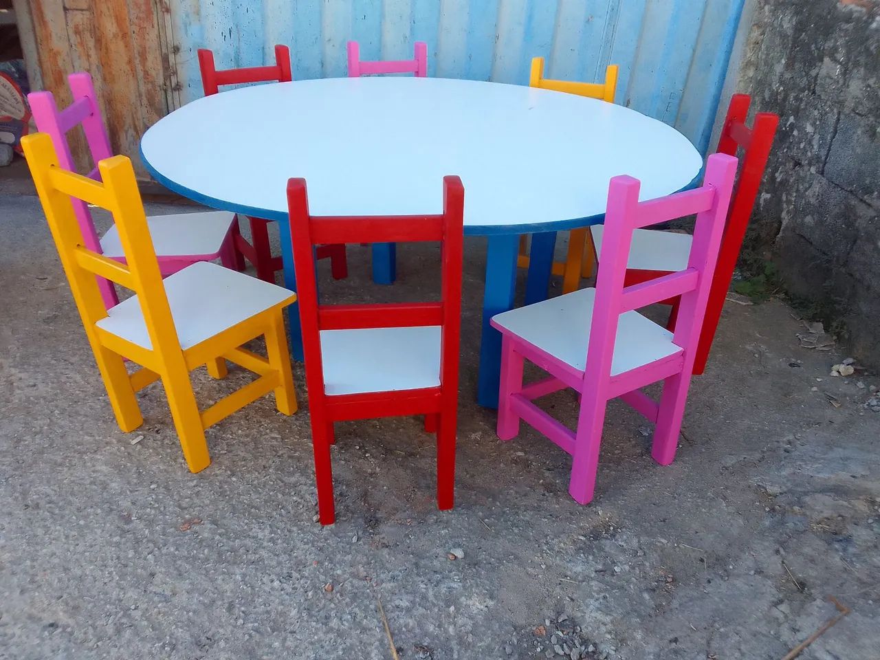 Mesa redonda infantil colorida para escolas e creches - Foto 3
