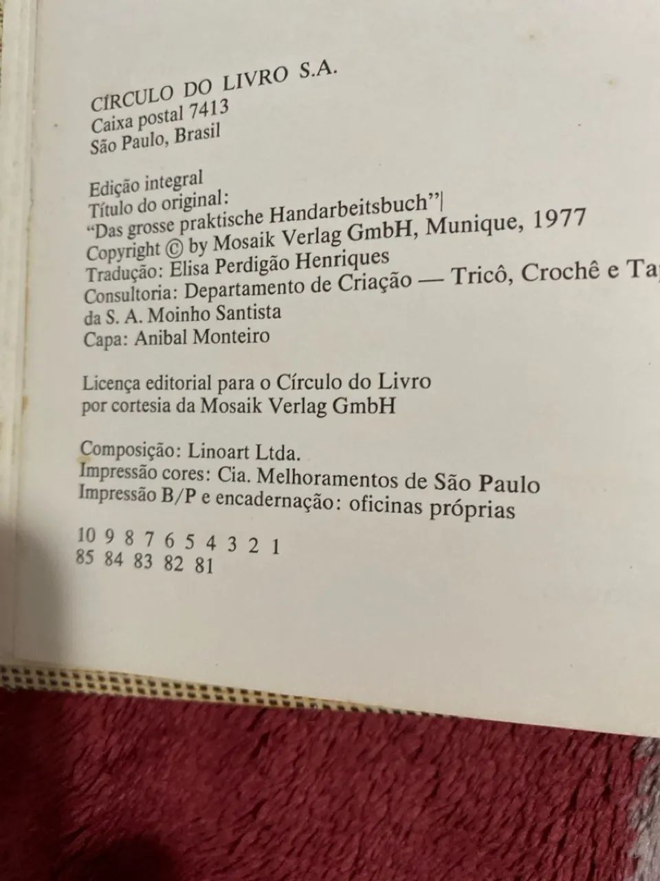 Livro Tricô e Crochê: Bordado, Tapeçaria e Costura - Foto 2