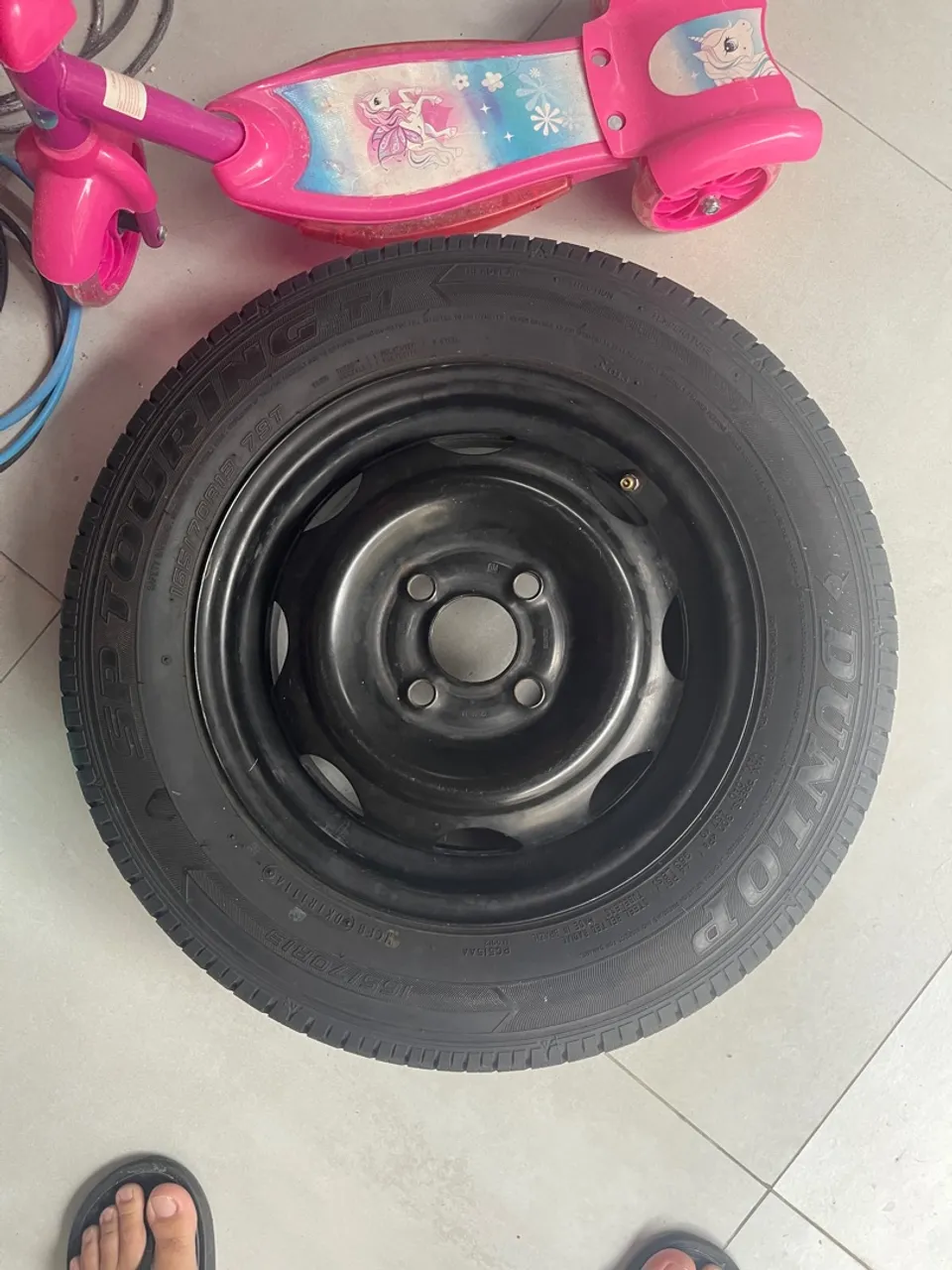 Roda e pneu 165 70 r13