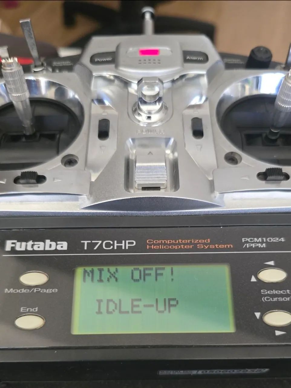 Radiocontrole Futaba T7CHP para aeromodelismo