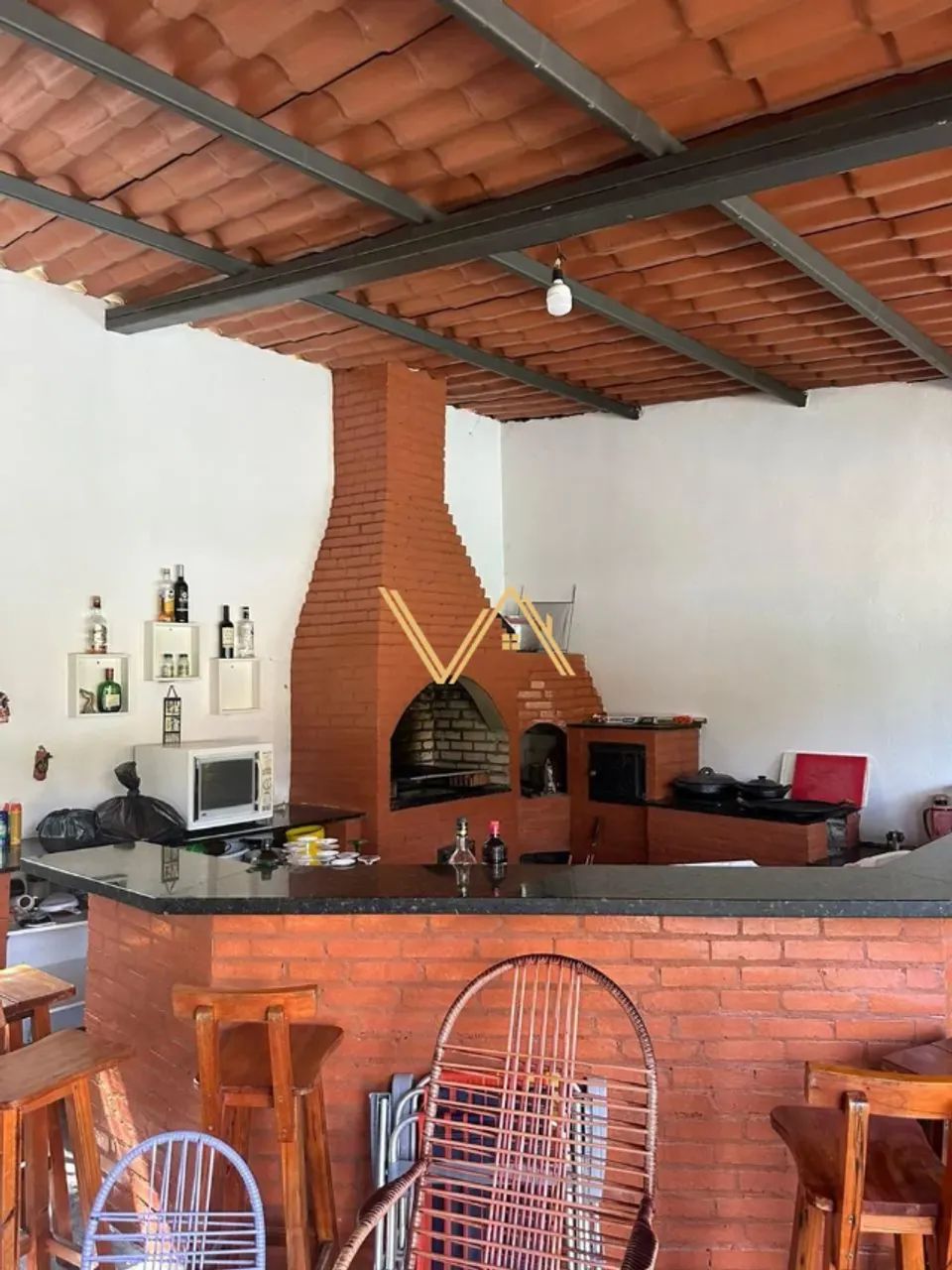 VENDO RANCHO no Corumbá IV, mobiliado, 16 km do posto medalhão, área de lazer completa