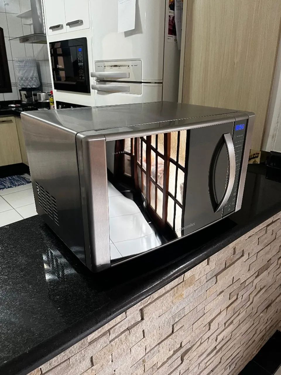 Micro-ondas Electrolux 31Litros - Inox 110v