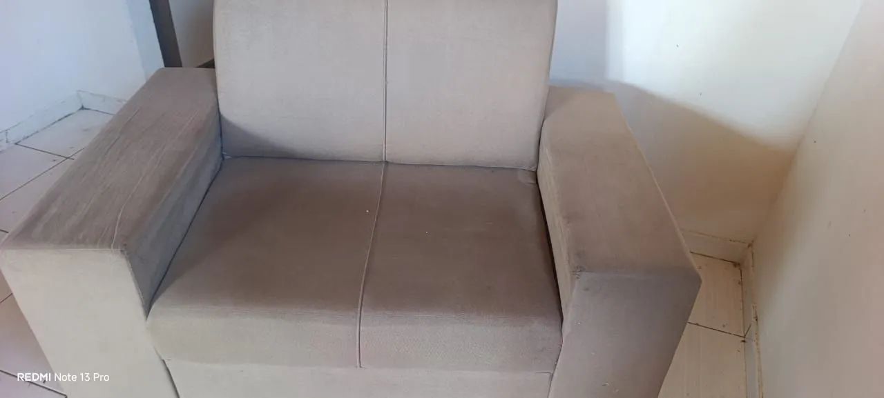 Sofá 2 lugares. Tem conversa no valor 64220708957058120