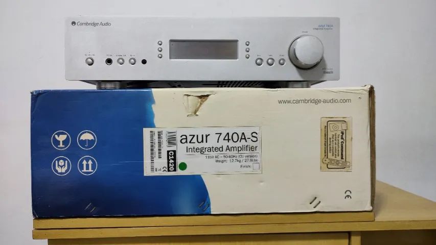 Amplificador Integrado Cambridge Audio Azur 740a - Aparelhos de