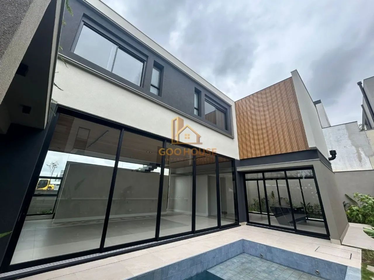 Otima casa em Alphaville II ideal para quem busca sofisticação e conforto