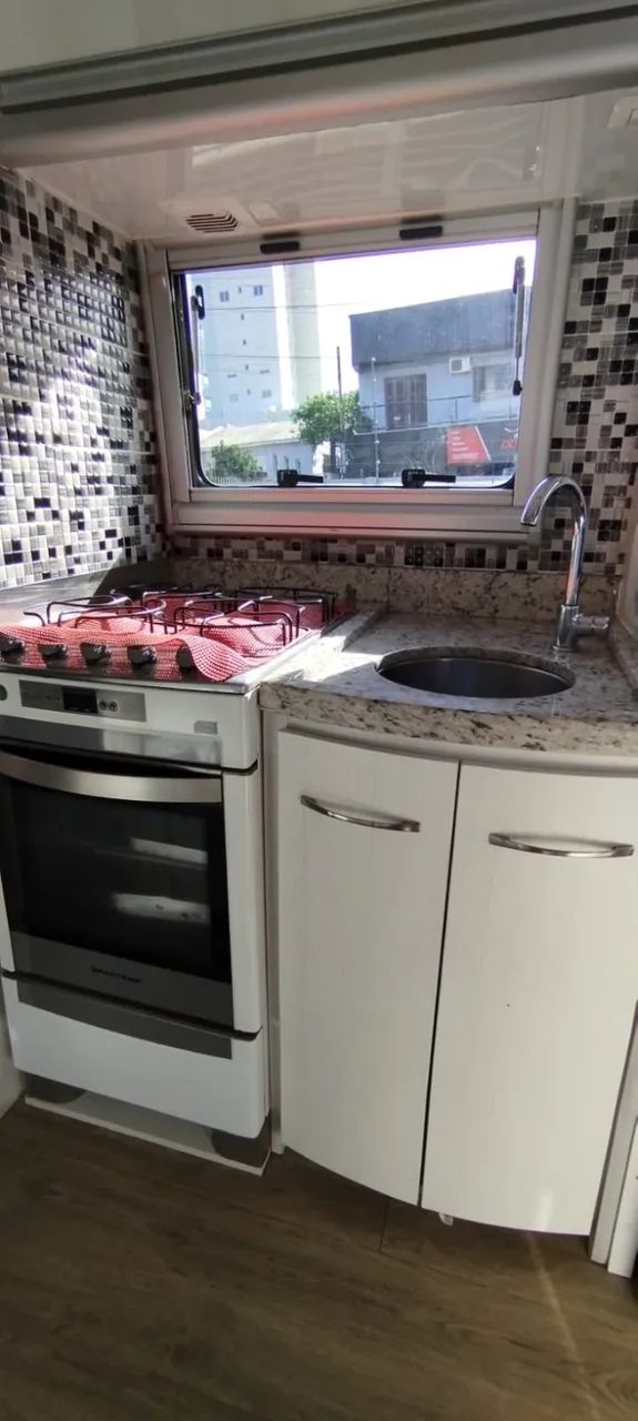 Motorhome Marcopolo Senior 814 Mercedes, ano chassis 2001 montagem 2021 - Foto 4