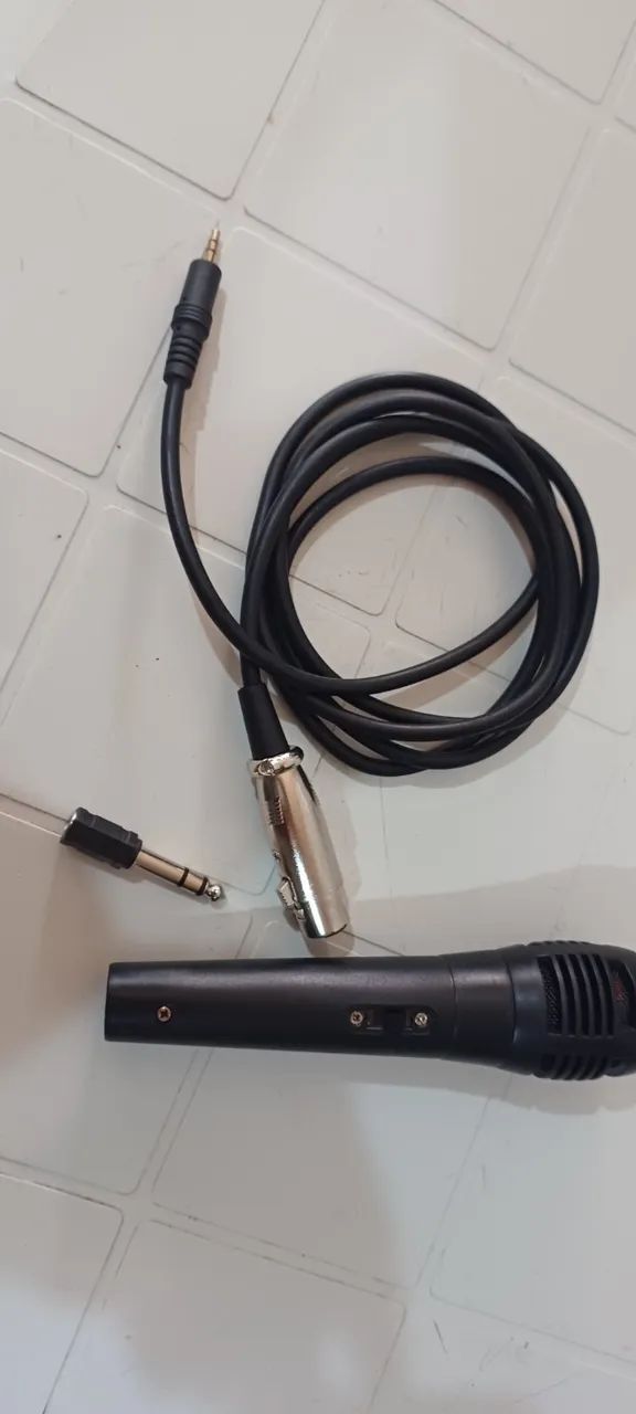 Interface live sound V8 com efeitos+ Microfone Dinâmico e cabos - Foto 3