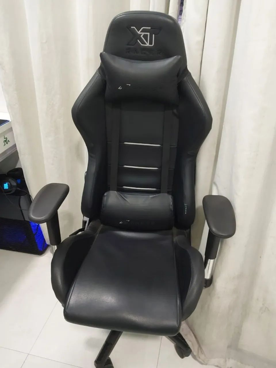 Cadeira Gamer e escritório XT Racer Attack Preto c/Prata