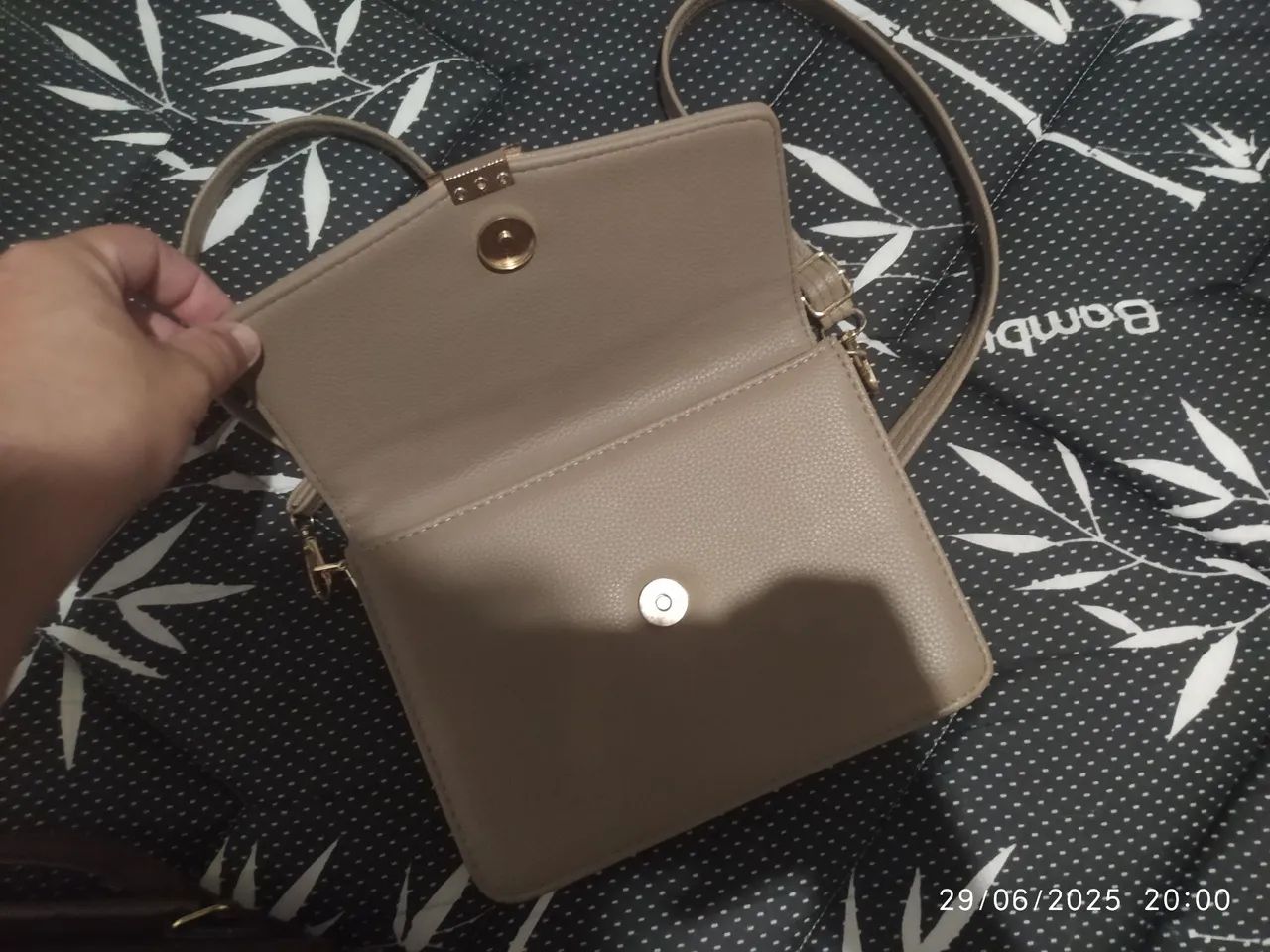 Bolsas Femininas Elegantes e Versáteis - Foto 3