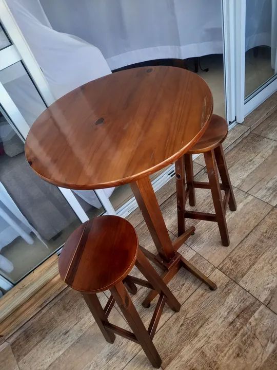 Mesa Bistrô com 2 Banquetas em Madeira Maciça - Foto 2