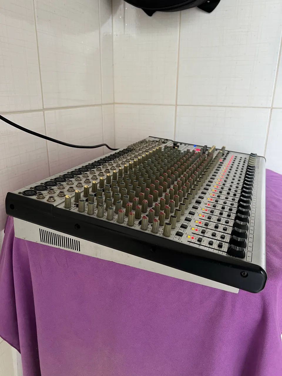 Vendo mesa de som Sl2442FX - Foto 4