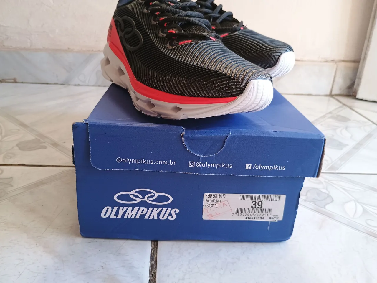 Tênis Olympikus Perfect 3 Unissex Preto/Laranja - Tam. 39 - NOVO! NUNCA USADO!!!