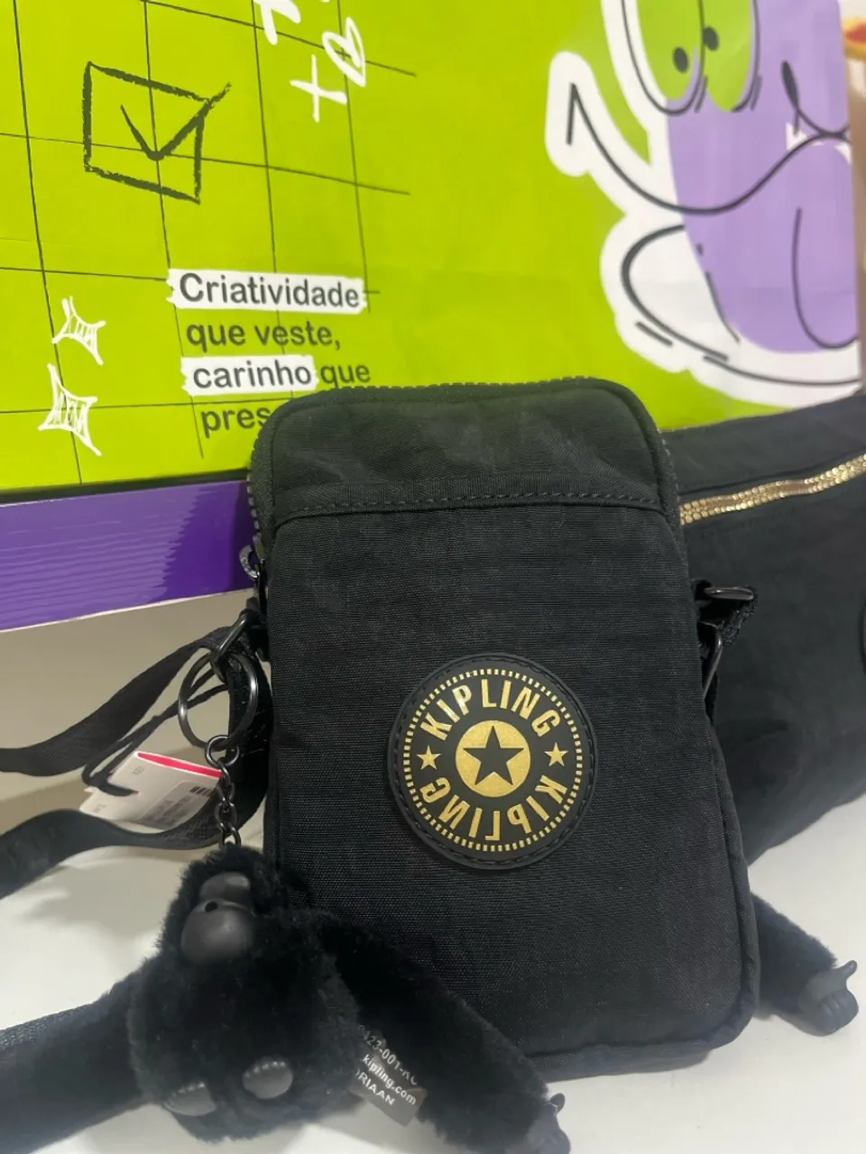 Bolsa Kipling Original Preta com Chaveiro Macaco