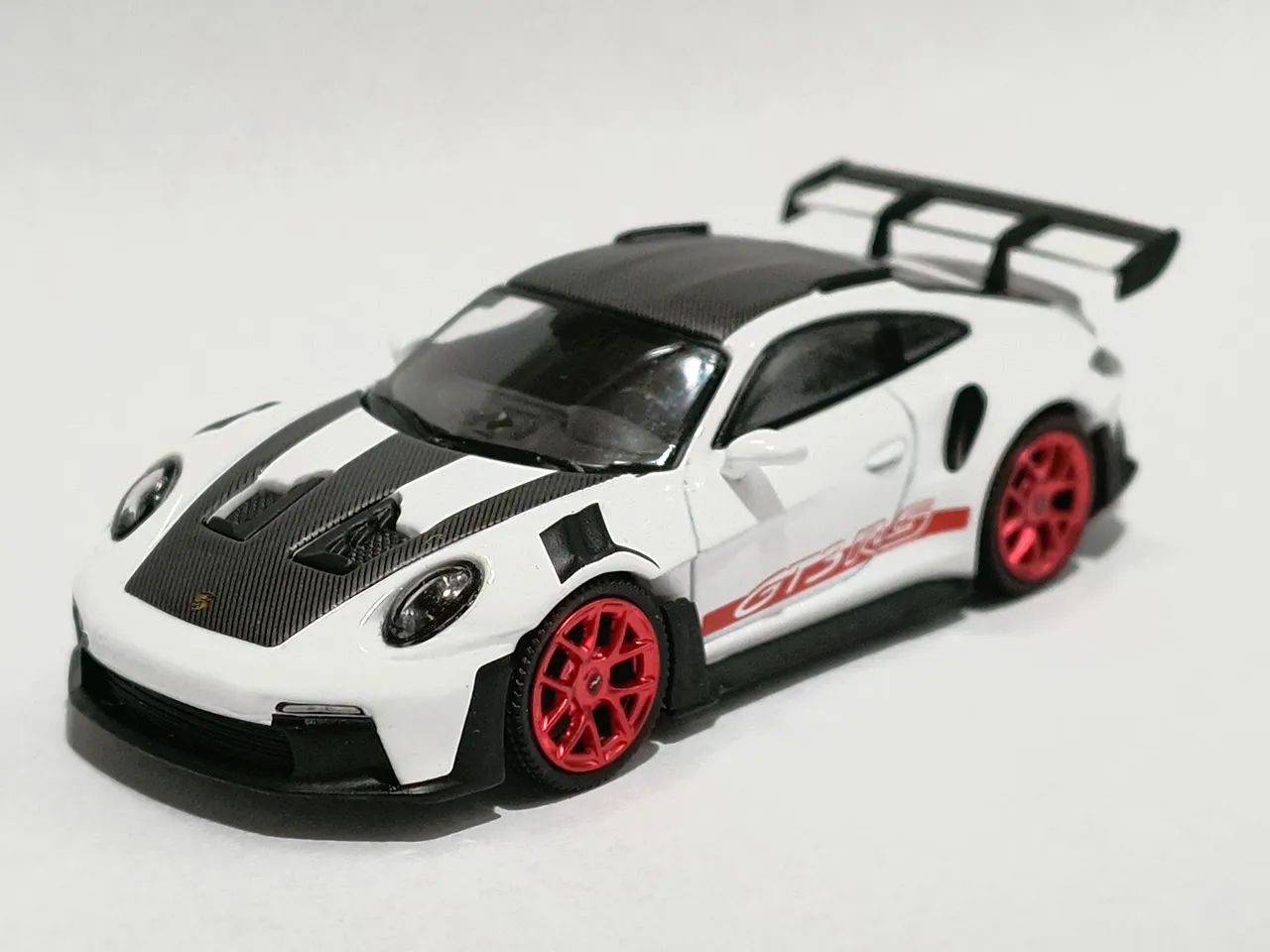 Miniatura Porsche 911 (992) GT3 RS Weissach Package Mini GT 1:64 - Foto 5