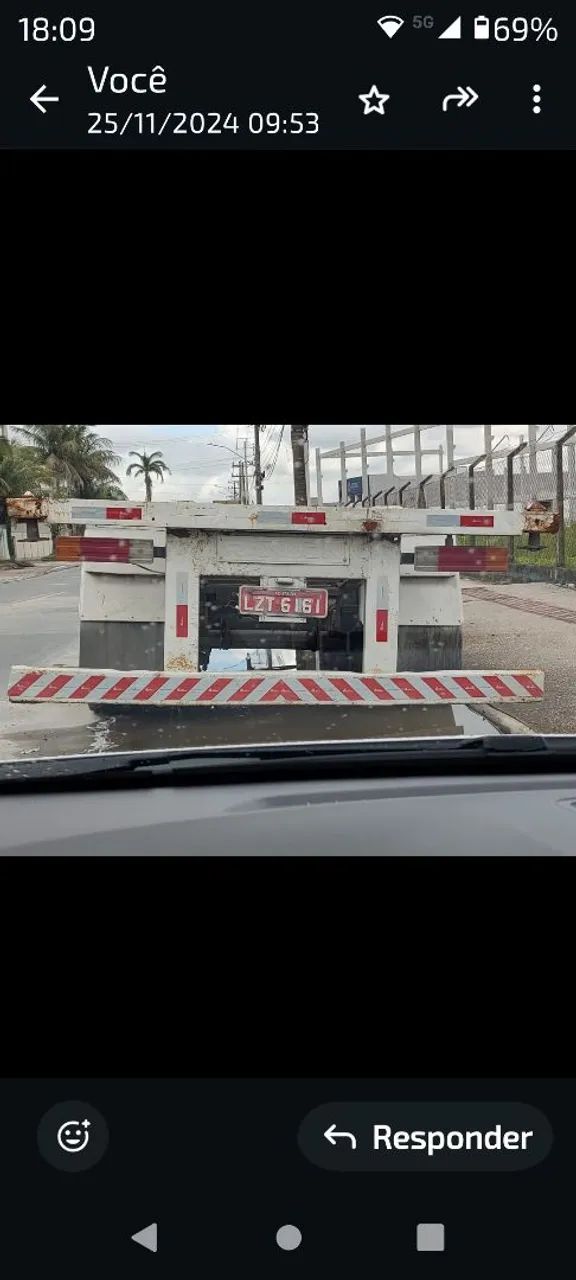 Carreta bugao porta contêiner 
