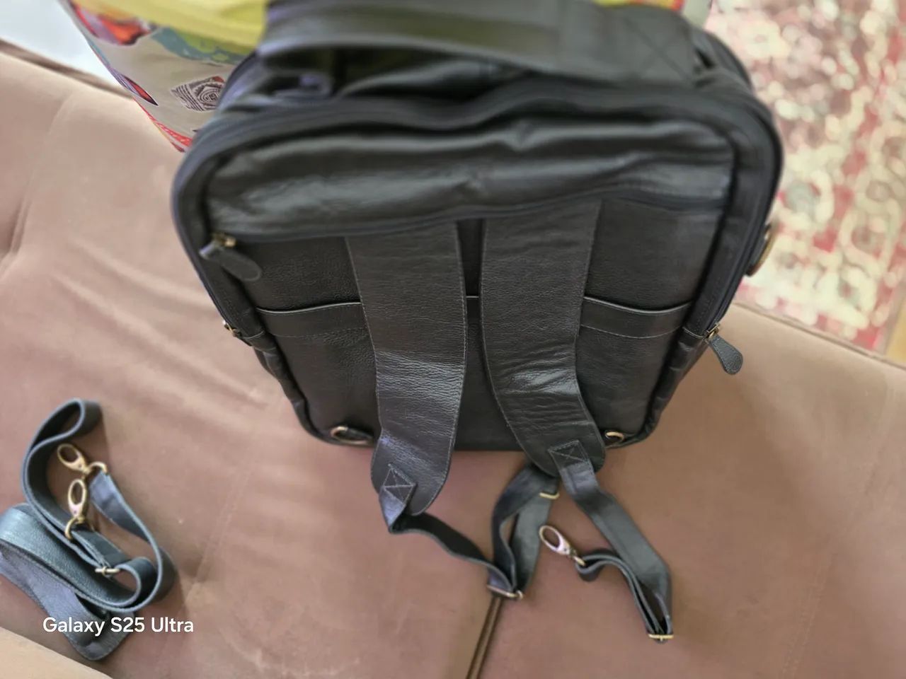 Mochila de Couro e tiracolo - Foto 2