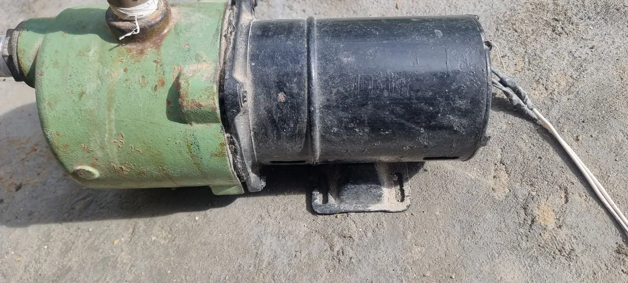 Vendo uma bomba auto de espirante