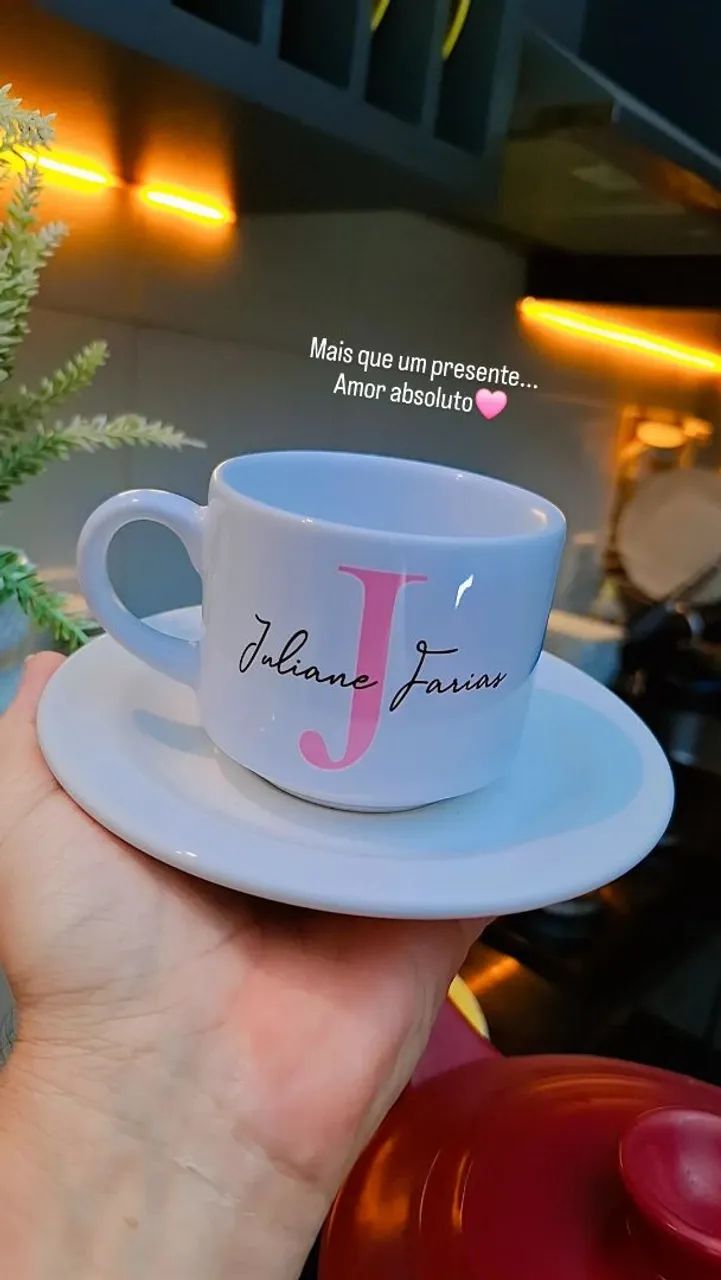 Xícaras personalizadas para presente